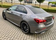Mercedes-Benz A 180 AMG & NIGHT 19″/PanoDak/Augm.RealityNavi/Ambiente/CarPlay/DraadloosLadenGSM/PDC/…