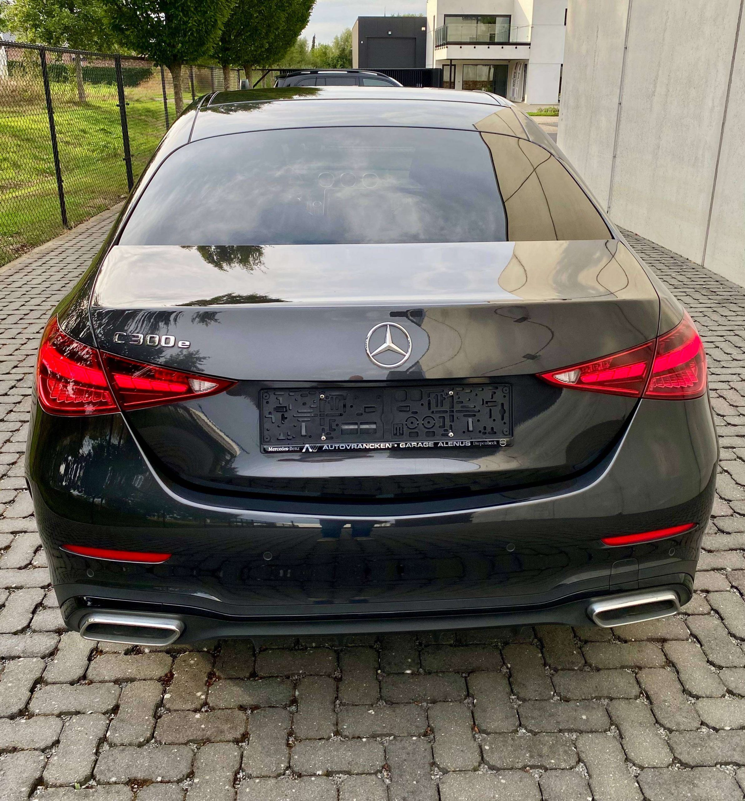 Mercedes-Benz C 300 e 9G Plug-in AMG & NIGHT Distronic/360°/DigitalLight/KeyLess/Memory/Dodehoek/Luchtvering/AdvancedSound