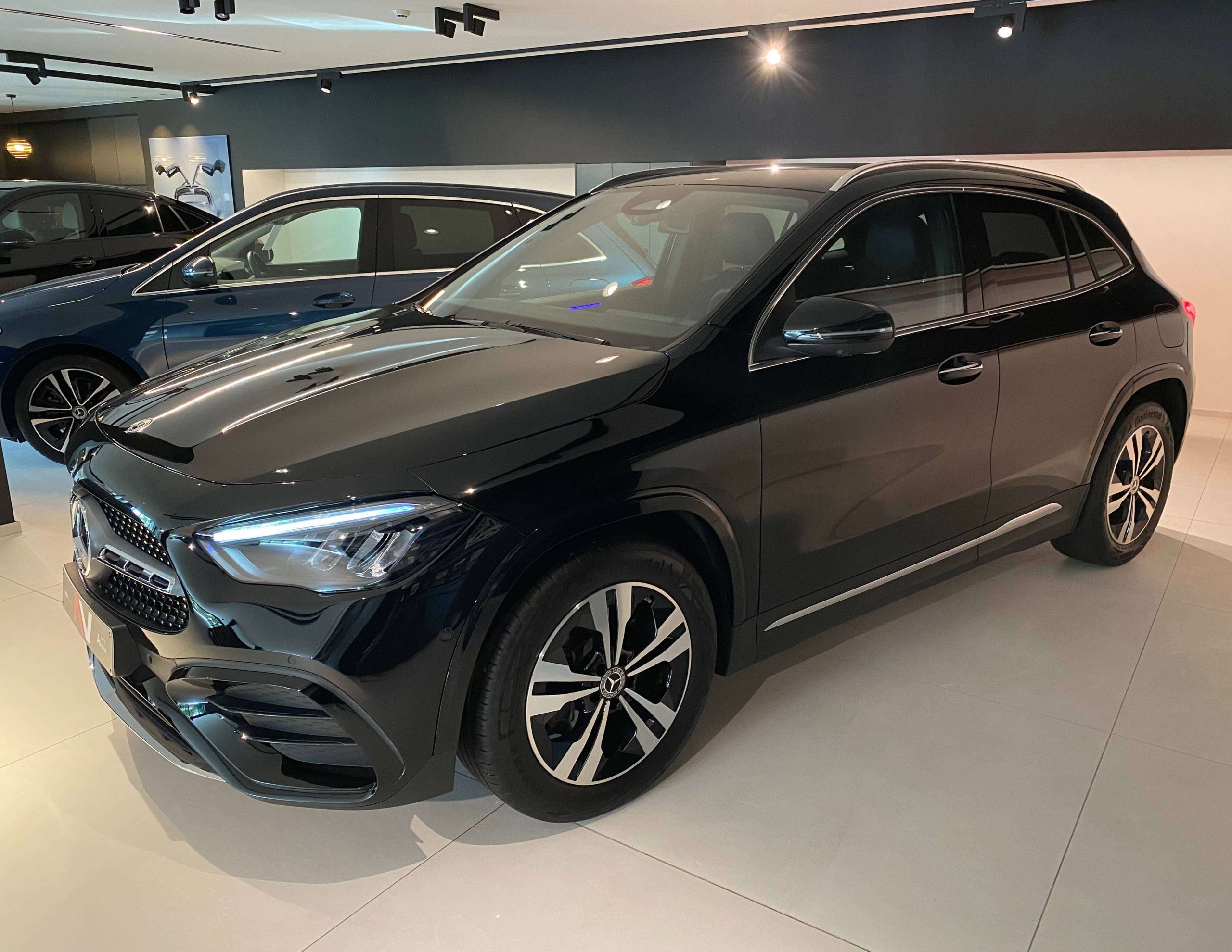 Mercedes-Benz GLA 200 7G AMG Mild Hybr. Distronic+/360°/Keyless/Ambiente/Carbon/Trekhaak
