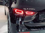 Mercedes-Benz GLA 250 e 8G Plug-in SPORT & NIGHT 19″AMG/MBUX/Keyless/Augm.RealityNavi/Camera