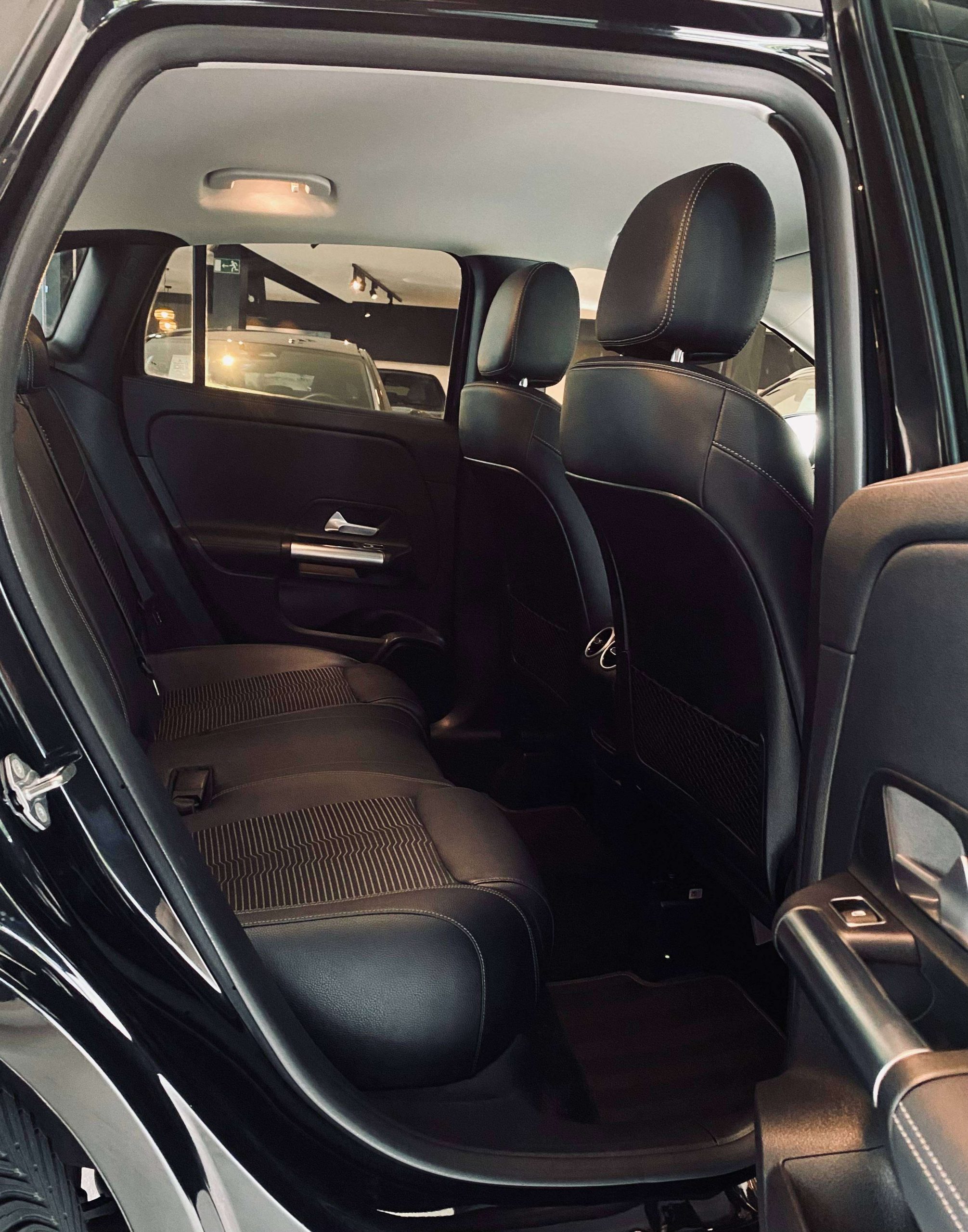 Mercedes-Benz GLA 250 e 8G Plug-in SPORT & NIGHT 19″AMG/MBUX/Keyless/Augm.RealityNavi/Camera